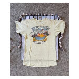 Vintage Hawaiian Tropic Yellow Tanning Short Sleeve Single Stitch T Shirt